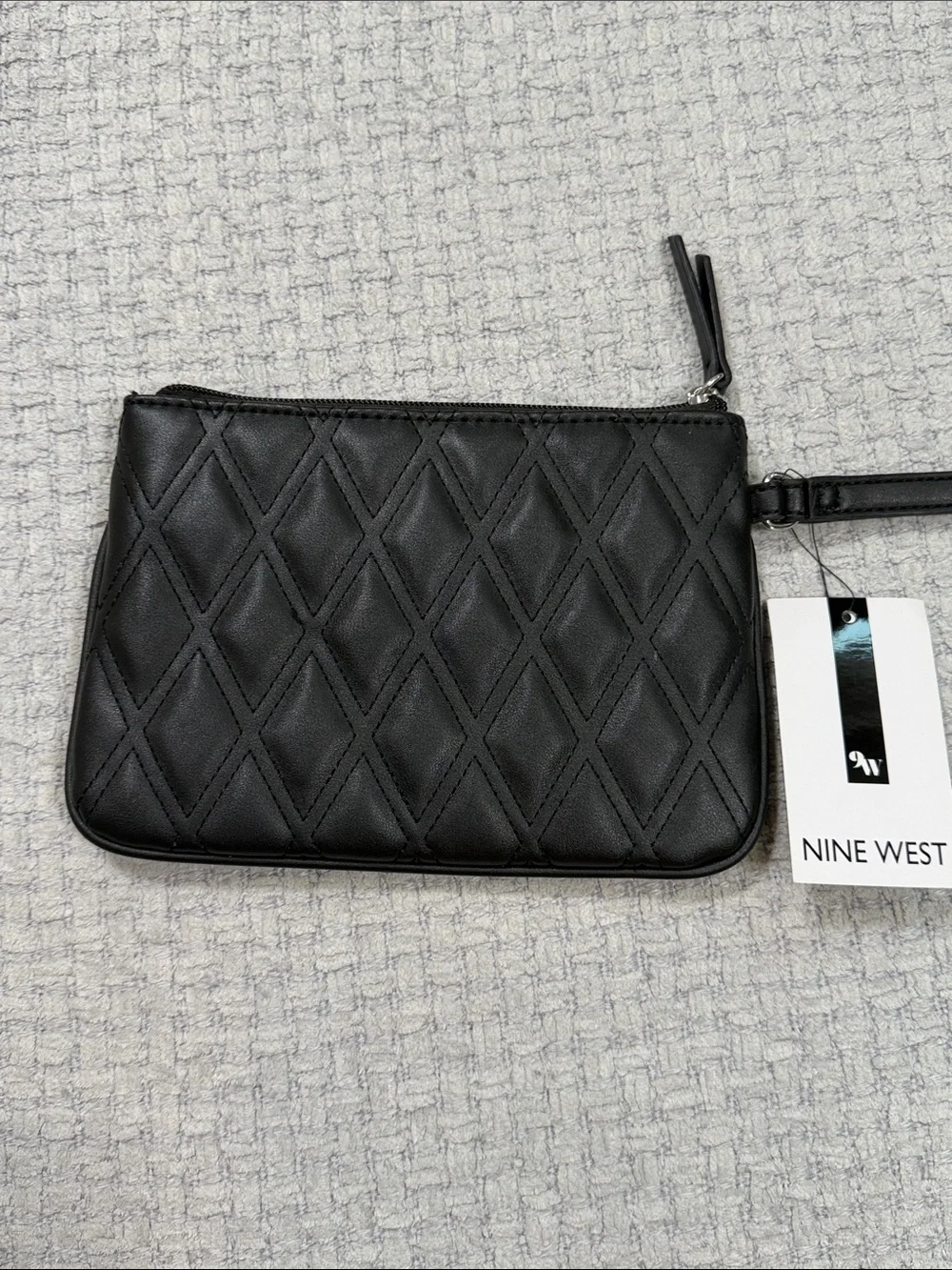 NWT’s Nine West Tinsel SLG Black Quilted  Clutch  Wristlet Catchall Bag